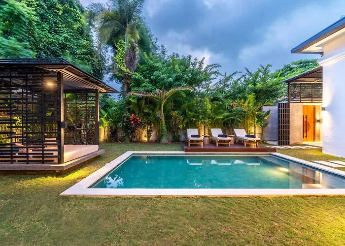 Tropical Raya - Private Luxury Hideaway Villa *